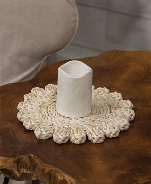 Picture of Corn Husk Flower Shape Candle Mat - 10"