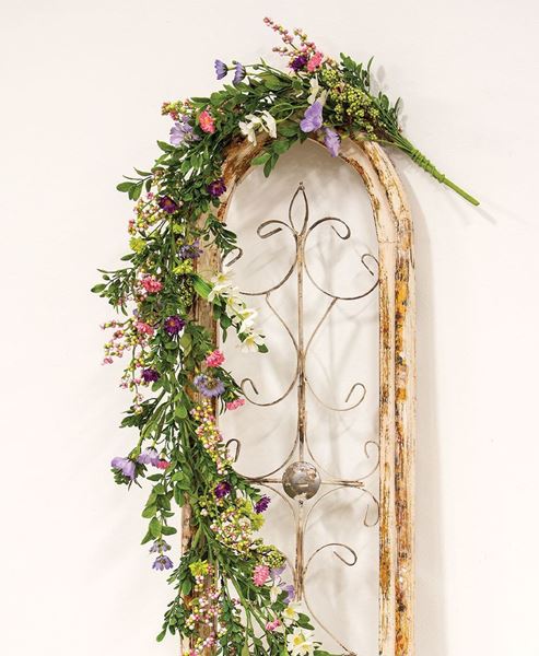 Picture of Spring's Chorus Garland, 4ft