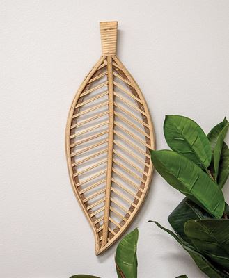 Picture of Natural Wood Laurel Leaf Wall Hanger, 20.5"