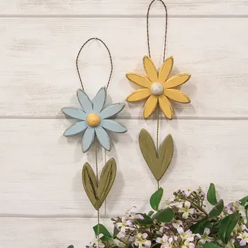 Distressed Wood Daisy Hanger - 2 Asstd., 39155