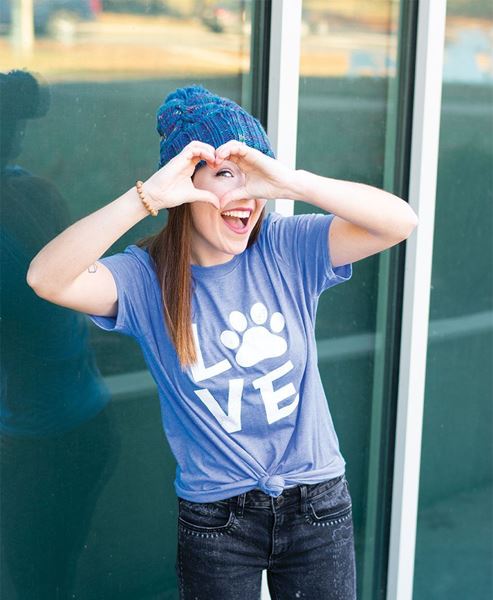 Picture of Paw Print Love Tee