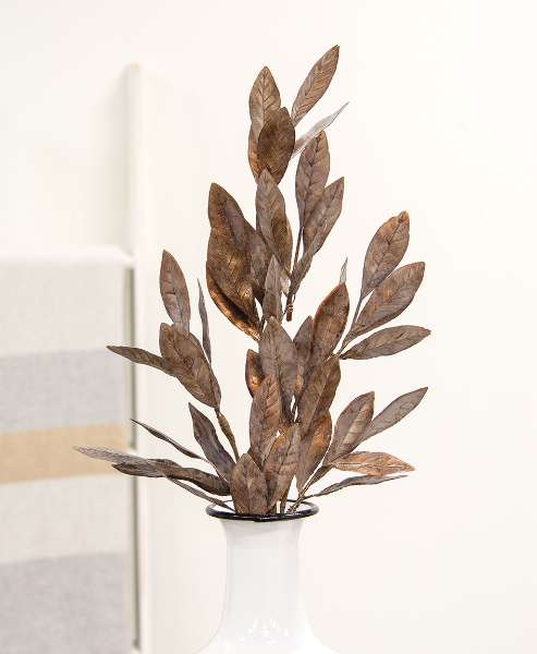 Picture of Gleaming Bronze Laurel Spray, 28"